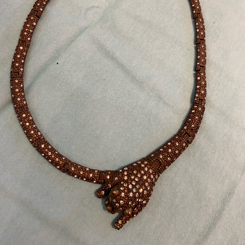 Necklace lady